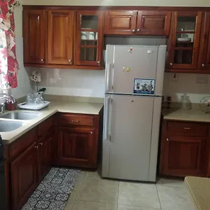 Beautiful 3-bedroom Townhouse In Mandeville. Apartment